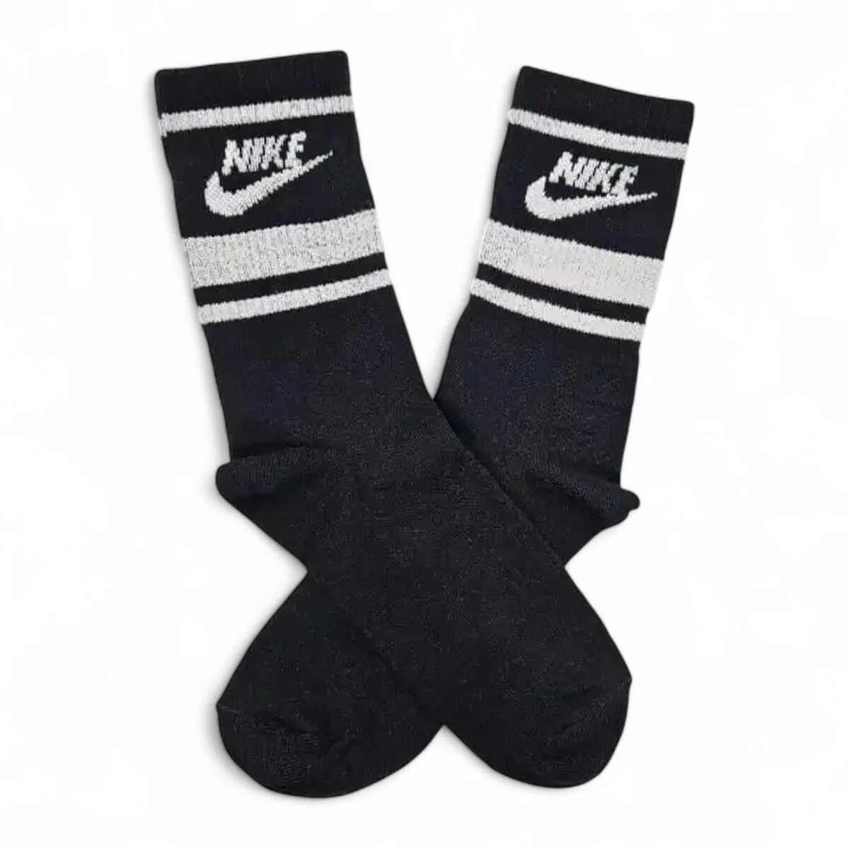Medias Nike Negras con lineas blancas