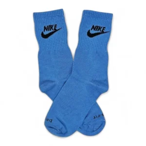 Medias Celestes con logo Negro NIKE