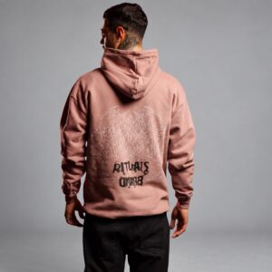 Hoodie Sigilo Rituals — Foto secundaria sobre fondo gris