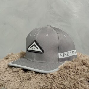Gorra Nike Gris con Gris