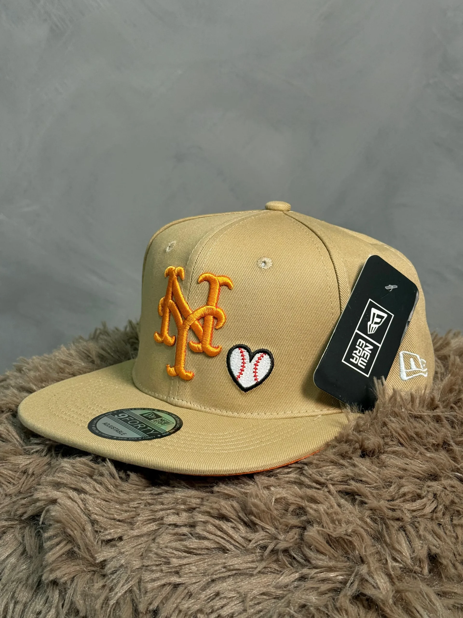 Gorra Beige y Naranja New Era