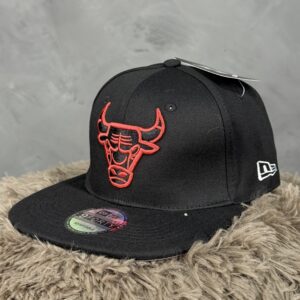 Gorra Chicago Bulls Negra Bordada Rojo
