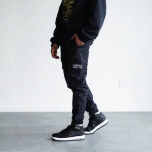 Jogger Cargo Negro Vieja Scul