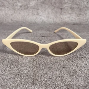 Gafas Mamba Cream