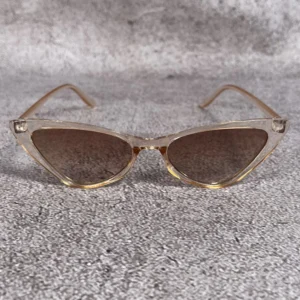Gafas Feline Crystal Brow
