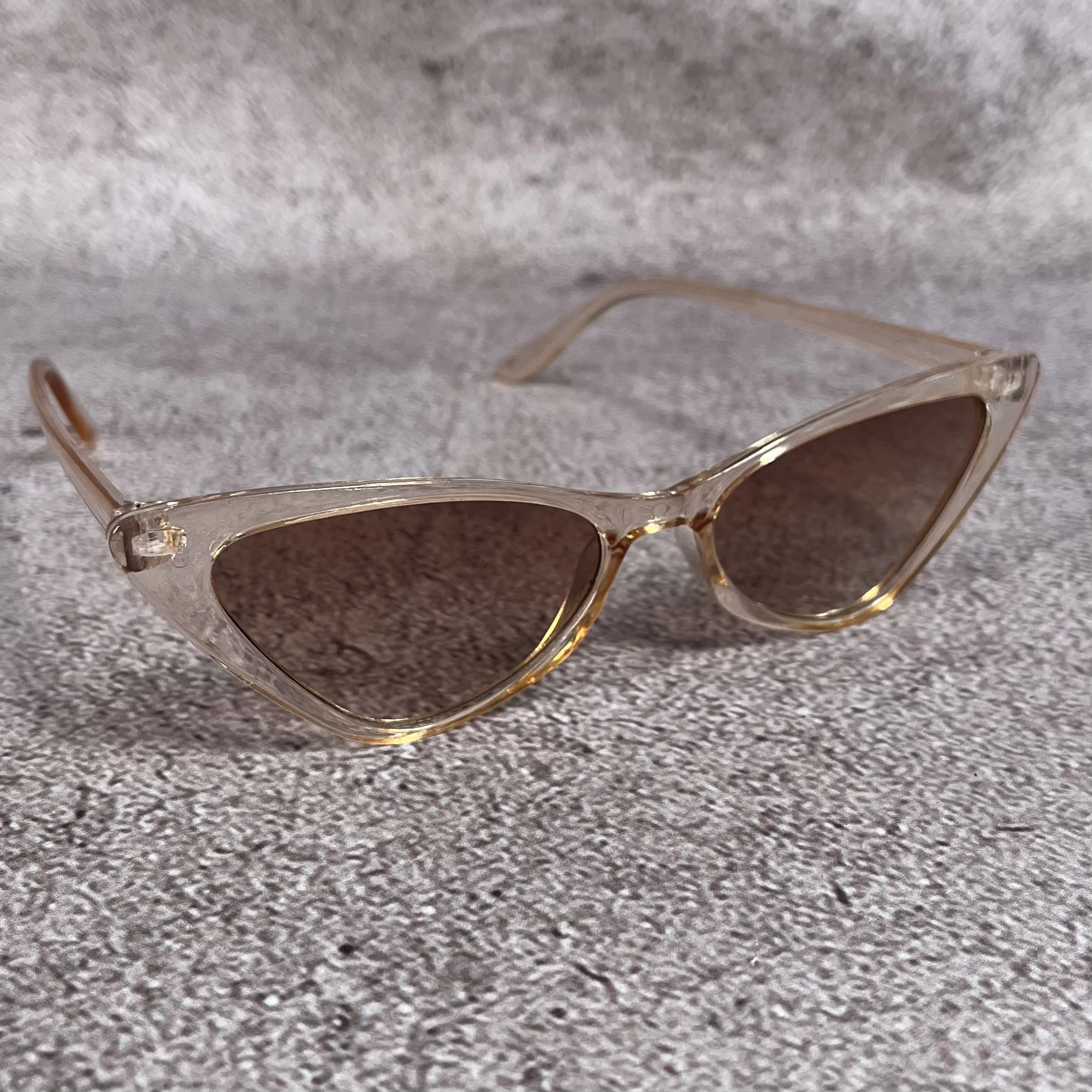Gafas Feline Crystal Brow - Imagen 3