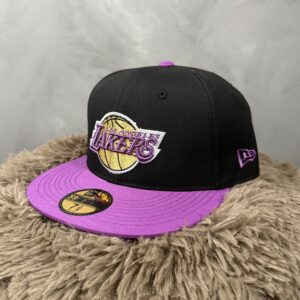 Gorra NE Lakers Negra y Violeta G5