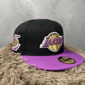 Gorra NE Lakers Negra y Violeta G5