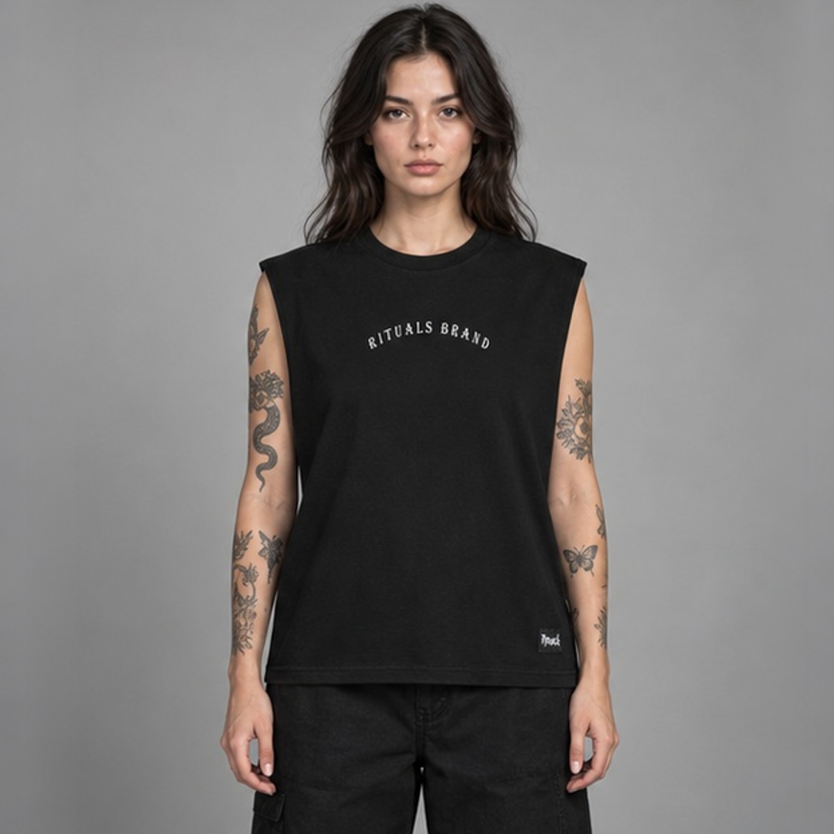 Sudadera Beat A — Modelo · frente sobre fondo gris