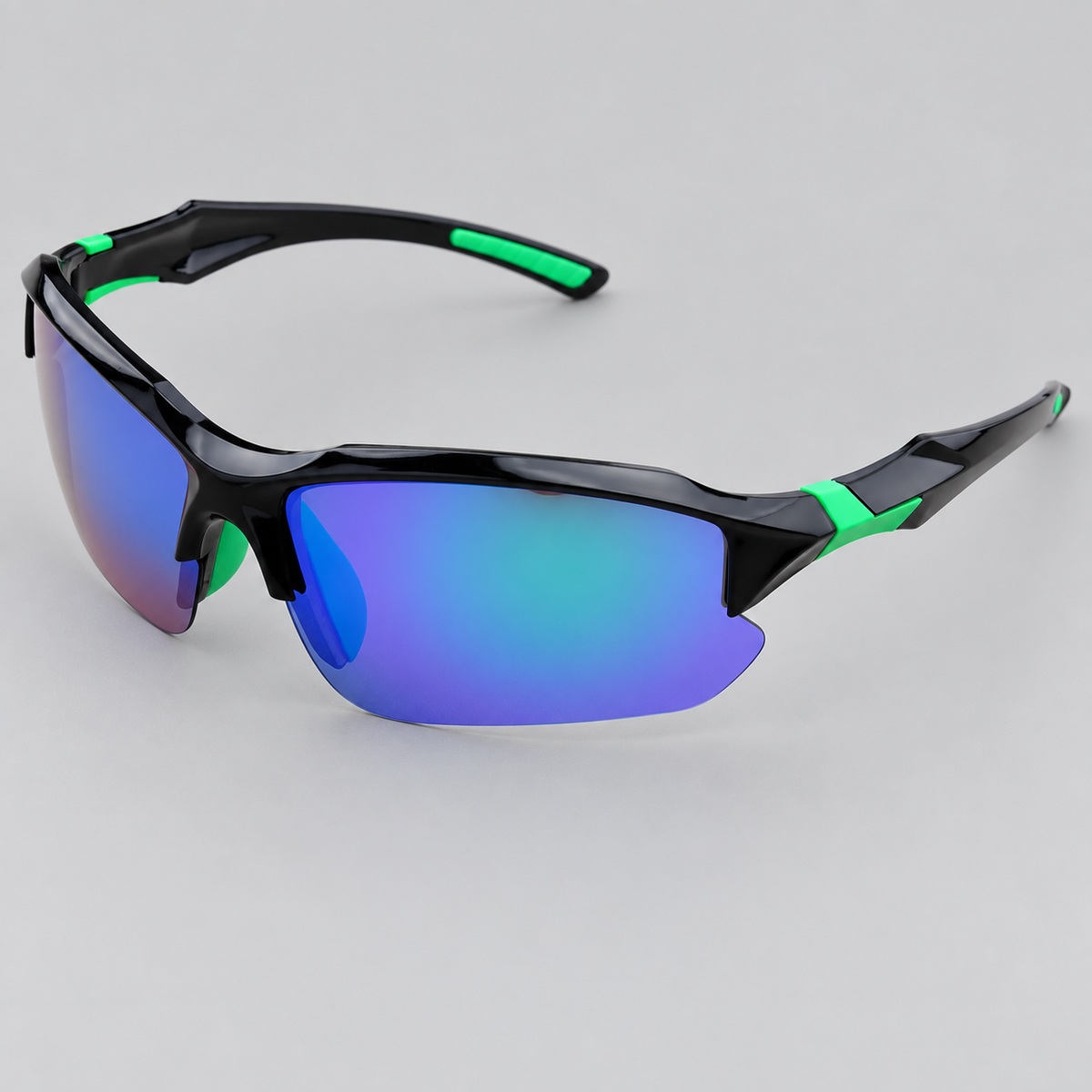 Gafas Cross Black & Green - iluminación de estudio