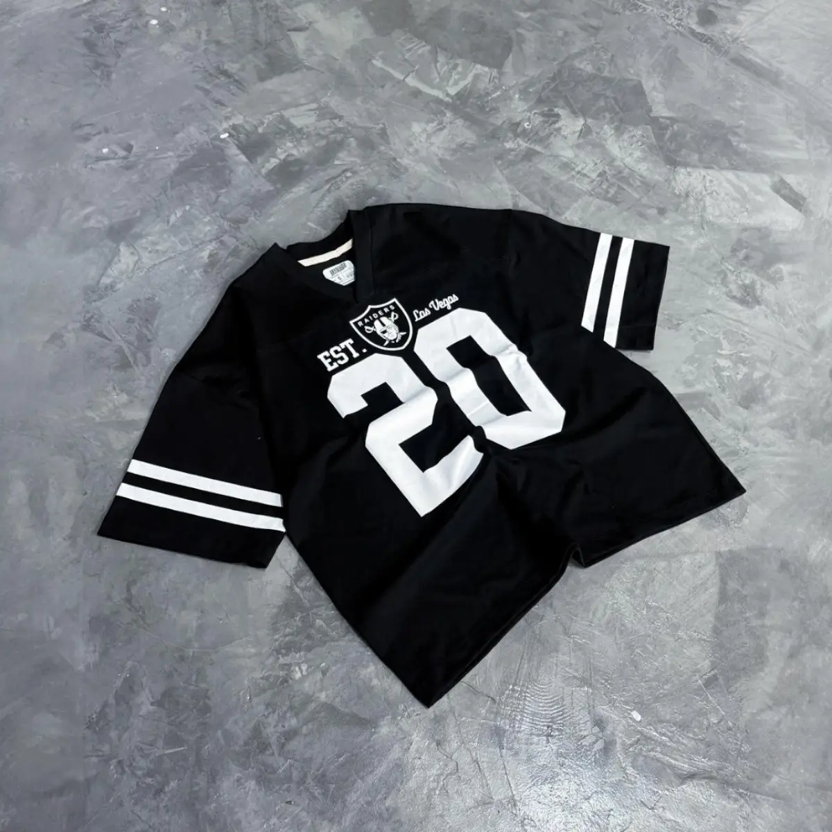 Remera Over 20 Negra Matisse - Imagen 3