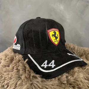 Gorra Ferrari 44 Negra