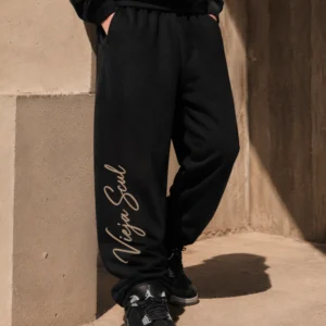 Jogging Recto Script Negro Vieja Scul