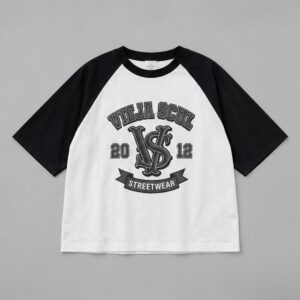 Remera Raglan Boxy Fit Vieja Scul Crew — Prenda · frente sobre fondo gris