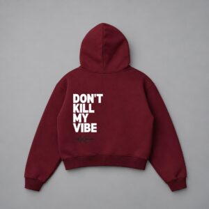 Hoodie Vibe Boxy Bordo Rituals — Foto secundaria sobre fondo gris