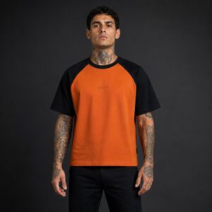 Remera Raglan Naranja con Negro